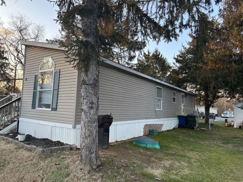#6 Nassau Circle  Clayton Courts Mobile Home for Sale in Delaware
