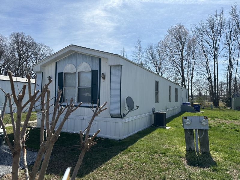 #97 Pine Cone Drive  Pinewood Acres Mobile Home for Sale in Delaware