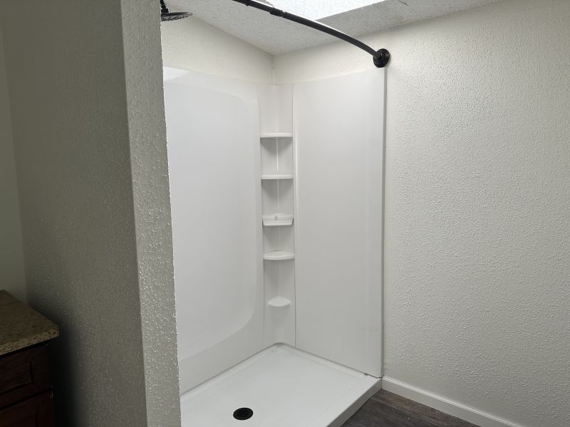 #8 cactus bend Willow tree  Mobile Home for Sale in Delaware