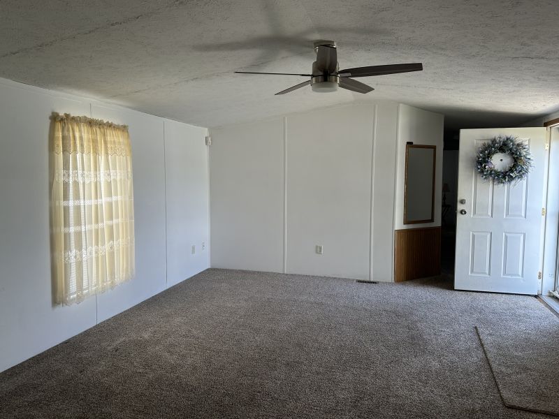 #263 Fox Pointe Drive Fox Pointe Mobile Home for Sale in Delaware