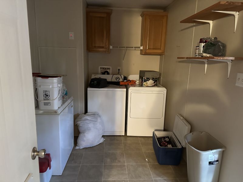 #100 Day Flower court Fox Pointe Mobile Home for Sale in Delaware