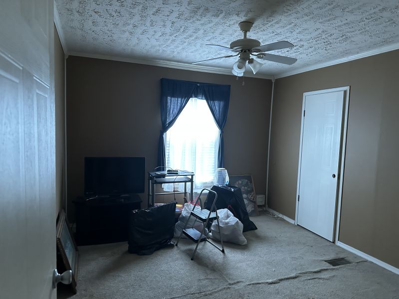 #100 Day Flower court Fox Pointe Mobile Home for Sale in Delaware
