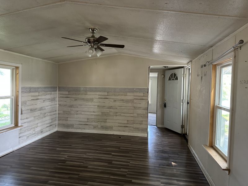 #329 Norway drive Pinewood Acres Mobile Home for Sale in Delaware