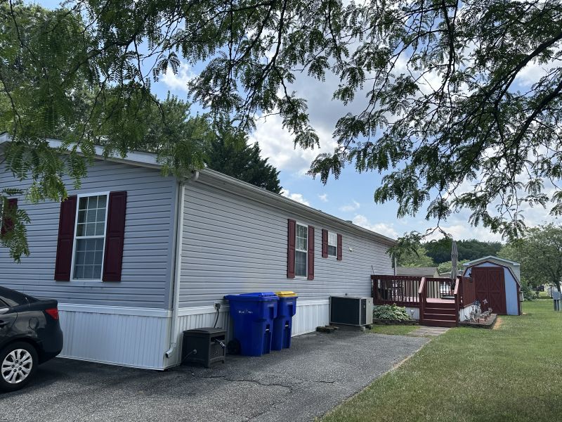 #94 Skyline Locust drive Ridgewood Manor  Mobile Home for Sale in Delaware