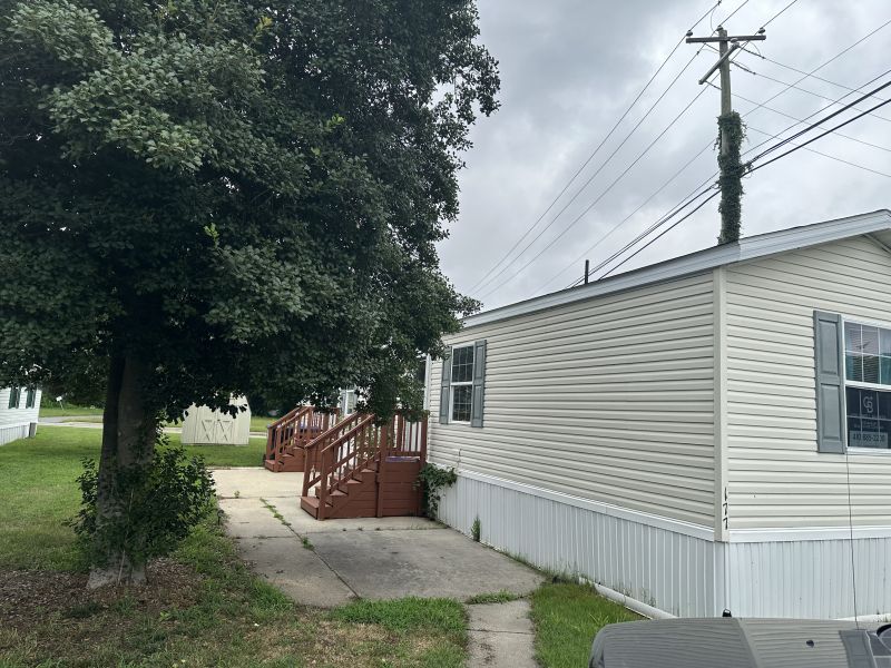 #177 Holly Drive  High Point Park Mobile Home for Sale in Delaware