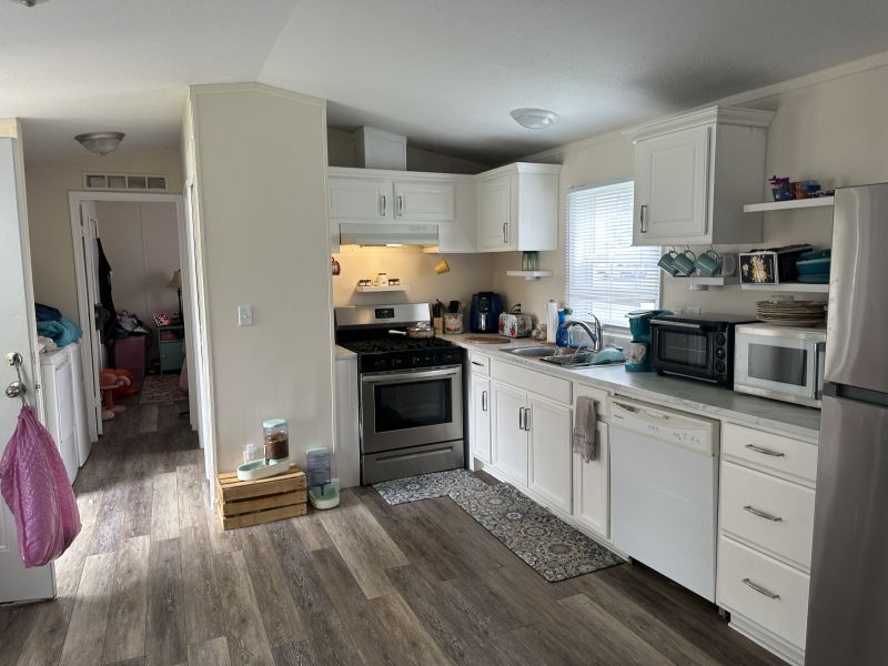 #177 Holly Drive  High Point Park Mobile Home for Sale in Delaware