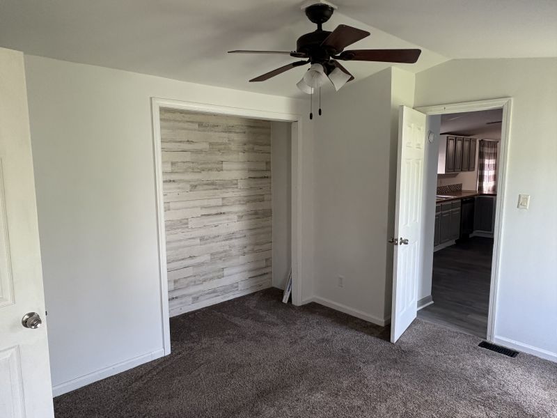 #69 Elmwood Drive  Ridgewood manor  Mobile Home for Sale in Delaware