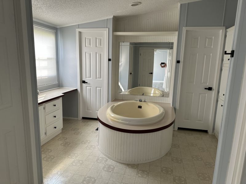 #70 Humpsman drive Fox Point  Mobile Home for Sale in Delaware