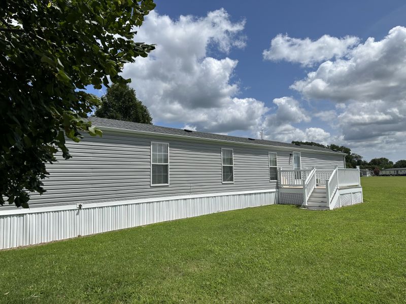 #263 Fox Pointe Drive Fox Pointe Mobile Home for Sale in Delaware