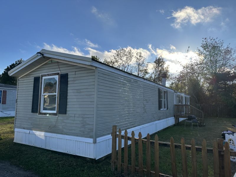 #8B Nascar Lane Granada MHP Mobile Home for Sale in Delaware