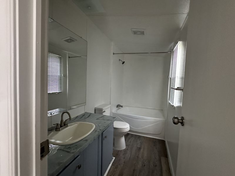 #122 Fox Pointe Drive  Fox Pointe Mobile Home for Sale in Delaware