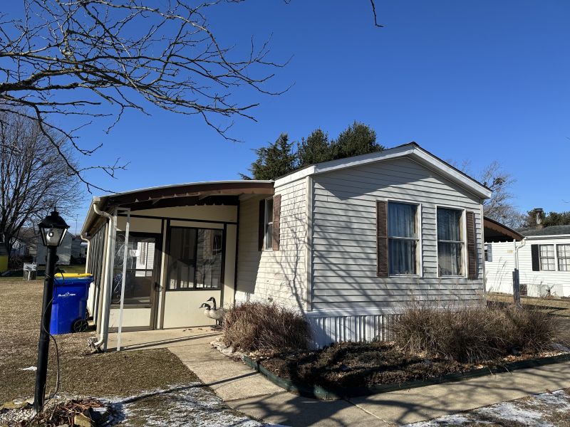 #6 Frenchman’s Branch Drive Ridgewood Manor  Mobile Home for Sale in Delaware