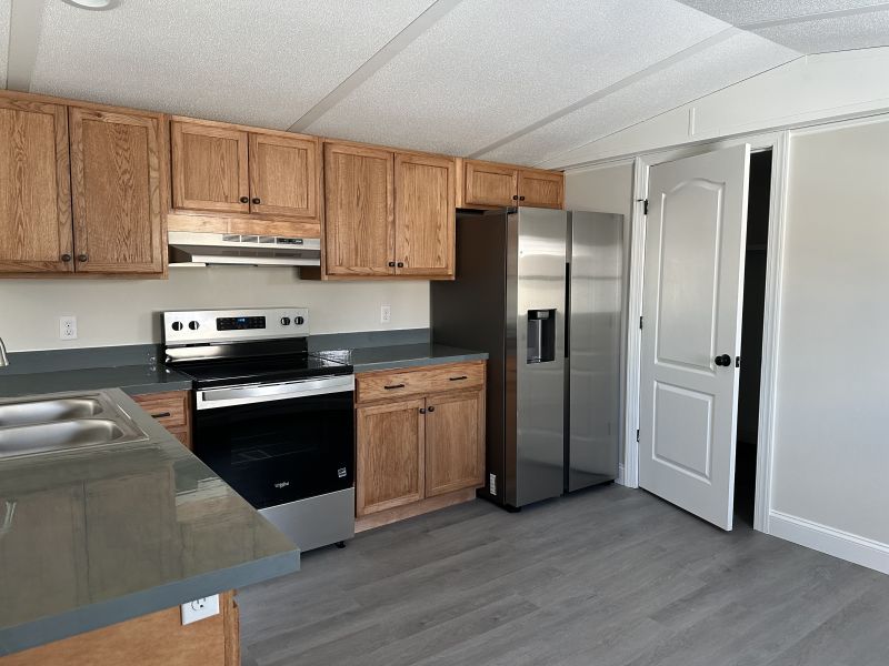 #405 Balsam drive Pinewood Acres  Mobile Home for Sale in Delaware