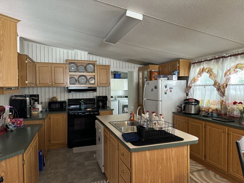 #421 Balsam drive  Pinewood Acres Mobile Home for Sale in Delaware