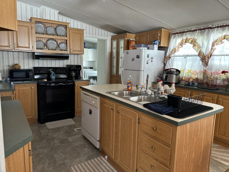 #421 Balsam drive  Pinewood Acres Mobile Home for Sale in Delaware
