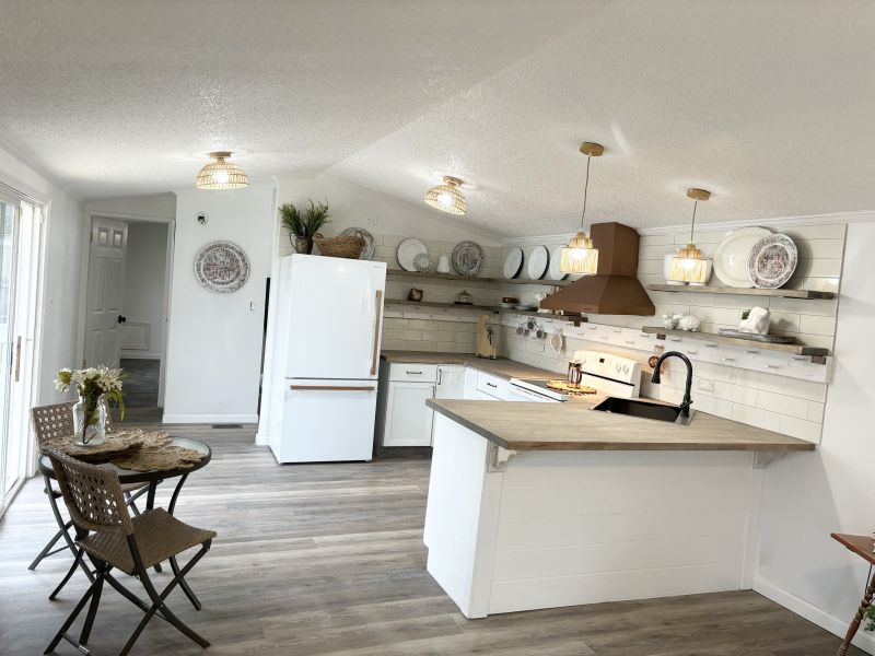 #10A Nascar lane Granada  Mobile Home for Sale in Delaware