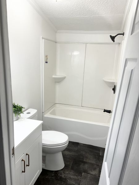 #10A Nascar lane Granada  Mobile Home for Sale in Delaware