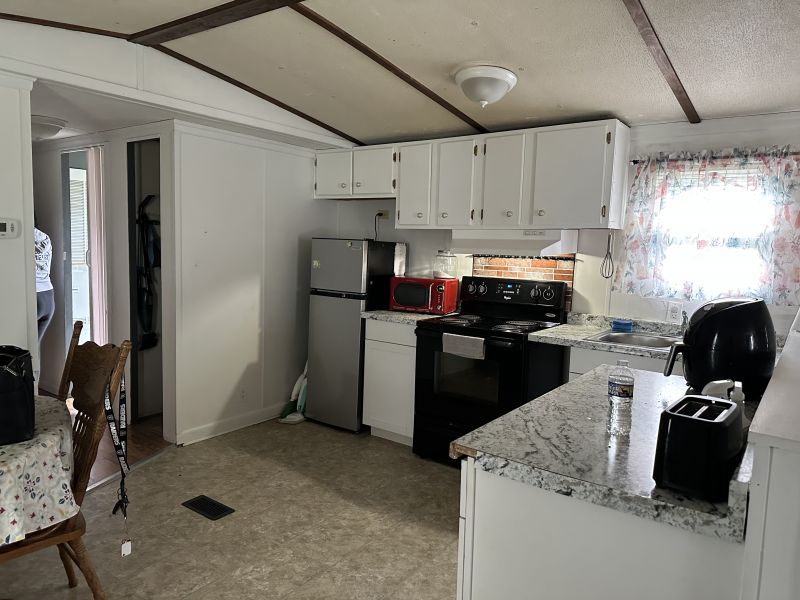 #393 Balsam drive  Pinewood Acres Mobile Home for Sale in Delaware