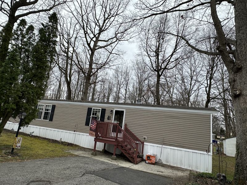 #153 Hemlock way Holly Hill Estates Mobile Home for Sale in Delaware