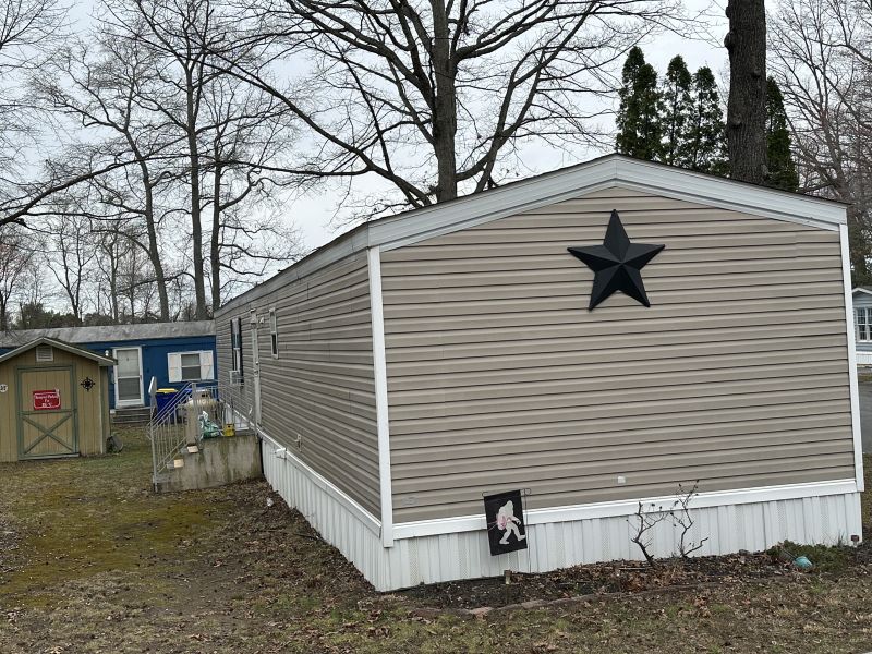 #153 Hemlock way Holly Hill Estates Mobile Home for Sale in Delaware