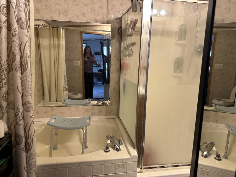 #153 Hemlock way Holly Hill Estates Mobile Home for Sale in Delaware