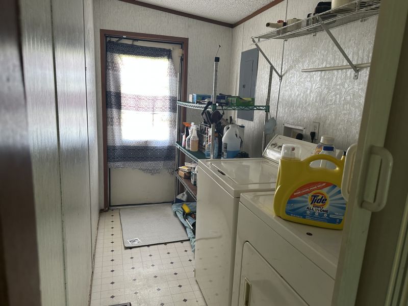 #87 Pinewood Acres drive Pinewood Acres Mobile Home for Sale in Delaware