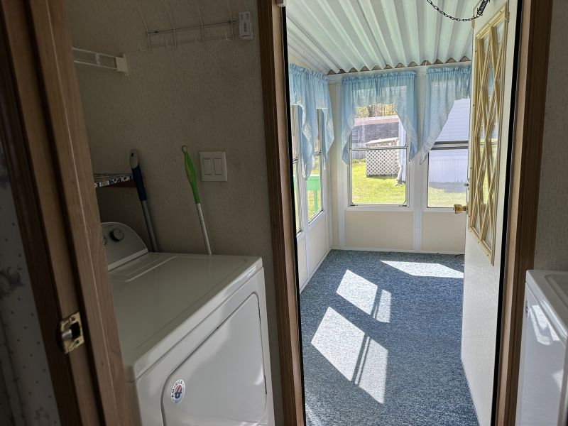 #81 Elmwood Drive  Ridgewood manor  Mobile Home for Sale in Delaware