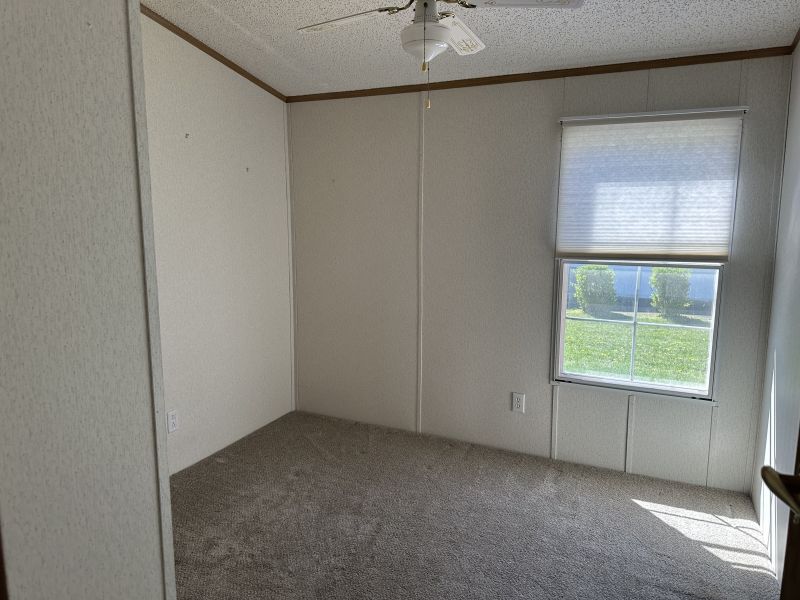 #81 Elmwood Drive  Ridgewood manor  Mobile Home for Sale in Delaware