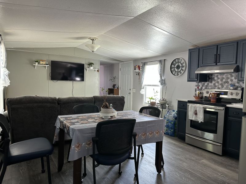 #89 Holly Hill Drive Holly Hills Mobile Home for Sale in Delaware