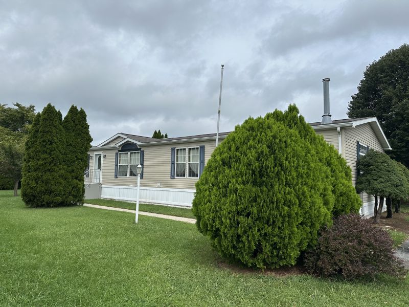 #302 Fox Pointe drive  Fox Pointe  Mobile Home for Sale in Delaware