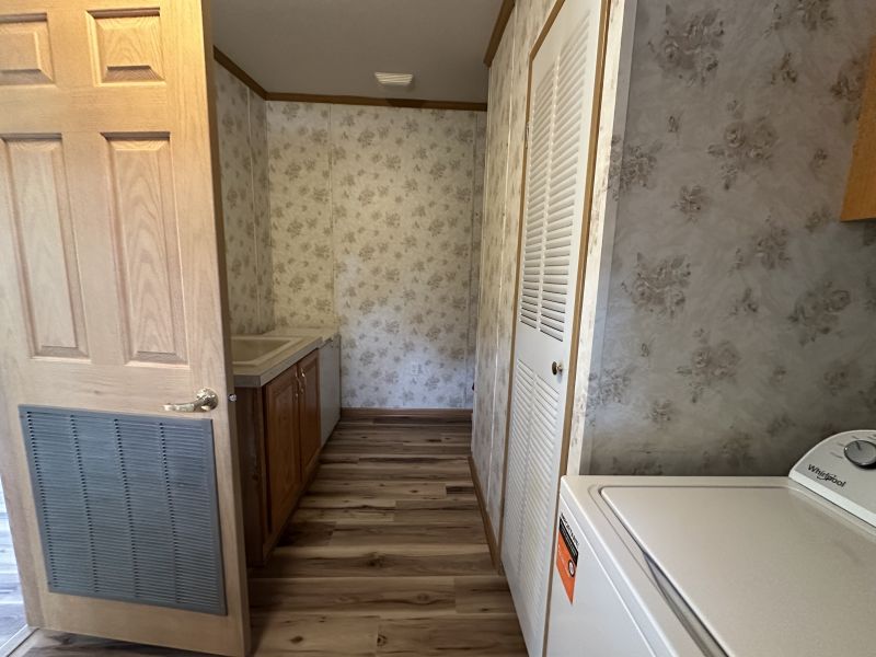 #302 Fox Pointe drive  Fox Pointe  Mobile Home for Sale in Delaware