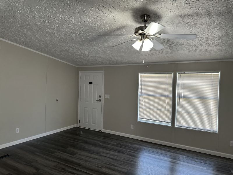 #5A Nascar lane Magnolia  Granada MHP Mobile Home for Sale in Delaware