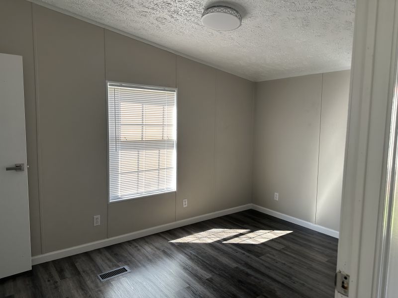 #5A Nascar lane Magnolia  Granada MHP Mobile Home for Sale in Delaware