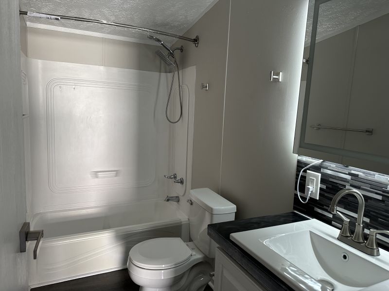 #5A Nascar lane Magnolia  Granada MHP Mobile Home for Sale in Delaware