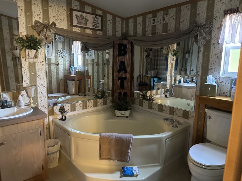 #30 Iris court  Fox Pointe Village Mobile Home for Sale in Delaware